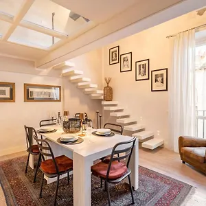 Apartment Art Luxury Sofia, Florence