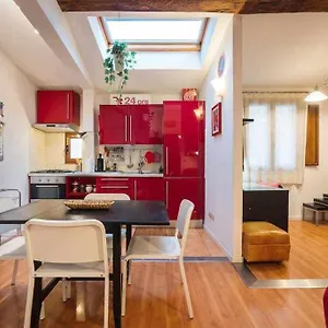 Apartment Cozy In Borgo Dei Greci, Florence